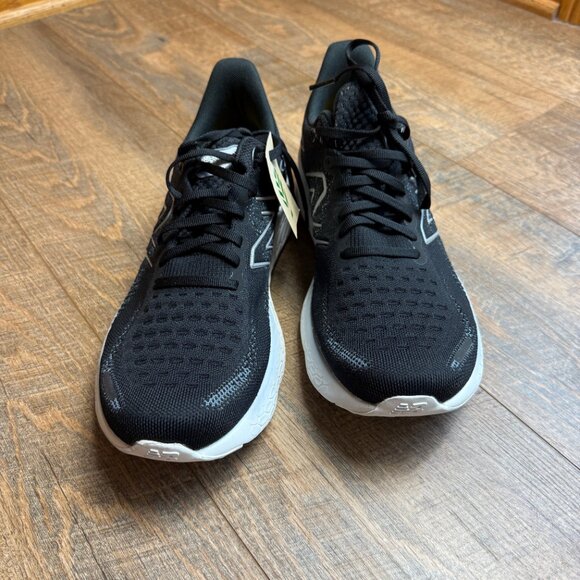 NEW Women's Sz 12 2A New Balance Fresh Foam X 1080v12, Black/White running - Picture 1 of 10